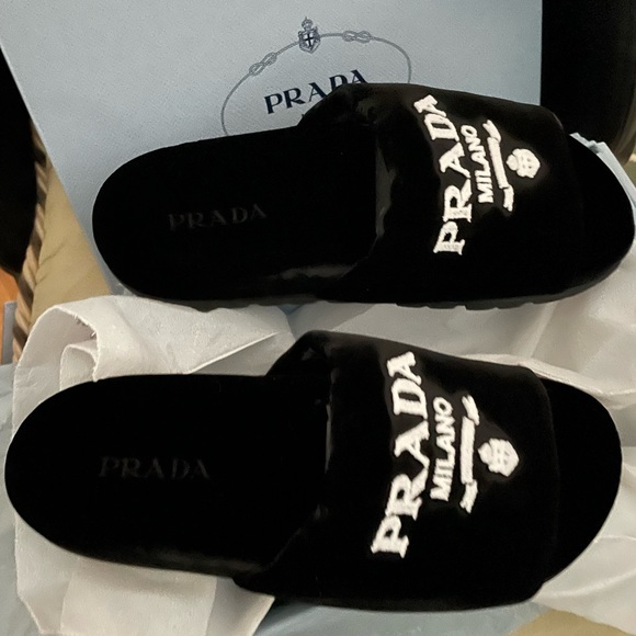 BNIB PRADA VELVET LUG SOLE SLIDES WOMENS 8.5 - Picture 2 of 7